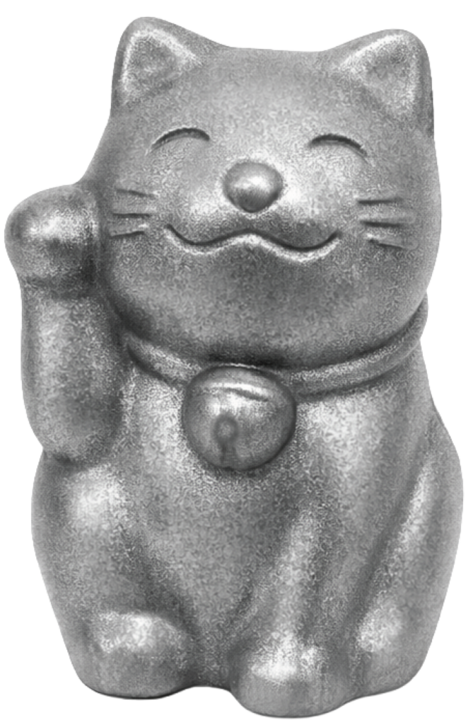 ステンレス素材を活かした、銀色の招き猫ペーパーウェイト / Silver stainless steel Maneki-neko (Lucky Cat) paperweight